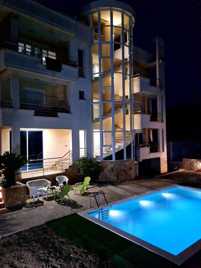 Kopernikus Apartments Ülgün Dış mekan fotoğraf