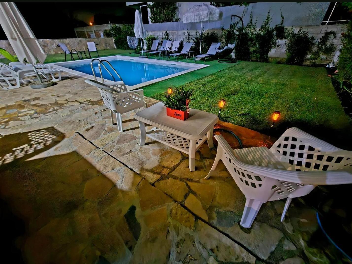 Kopernikus Apartments Ülgün Dış mekan fotoğraf